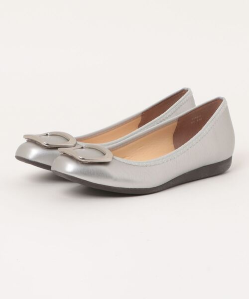 Bridget Birkin(ブリジットバーキン)の「【Bridget Birkin】バックルアクセントレインパンプス(554021)(レインシューズ・レディース・ベージュ/シルバー/ブラック/アイボリー・23.5/23/24/24.5/22.5)」の7枚目の写真
