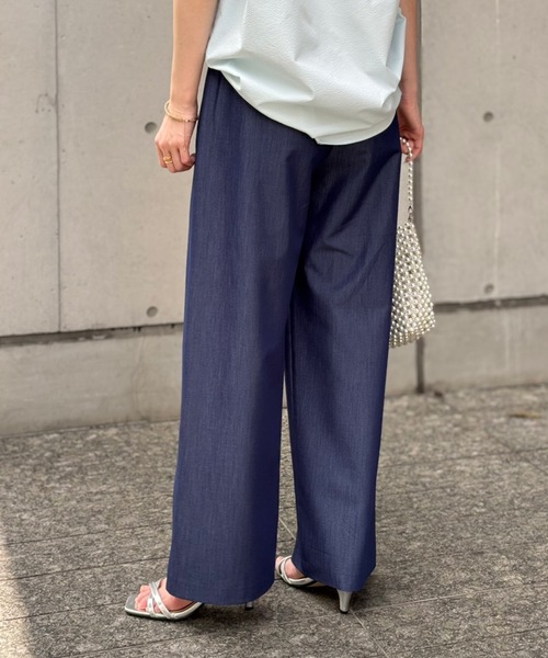 Emma Taylor（エマテイラー）の「デニムライクタックワイドパンツ（デニムパンツ・レディース・インディゴブルー/ブルー/ブラック・38/36）」の4枚目の写真