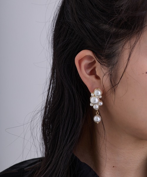 CALIN　STANDARD（カリンスタンダード）の「◆◆金属アレルギー対応◆◆〈ecru〉デコラパールピアス（ピアス（両耳用）・レディース・ゴールド・FREE）」の2枚目の写真