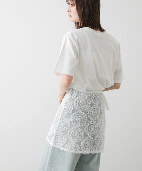 SENSE OF PLACE by URBAN RESEARCH(センスオブプレイスバイアーバンリサーチ)の「チュールレースラップスカート(スカート・レディース・ブラック/ホワイト・ONE)」の17枚目の写真