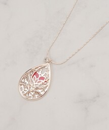 SHOO・LA・RUE（シューラルー）の「ステンドグラス風透かしモチーフネックレス（ネックレス・レディース）」