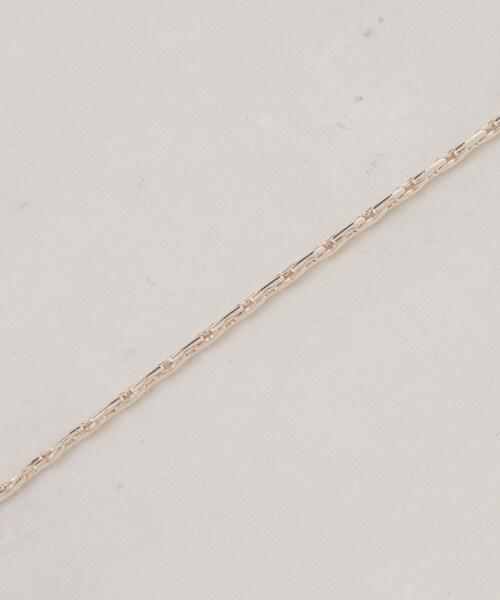 SHOO・LA・RUE（シューラルー）の「ステンドグラス風透かしモチーフネックレス（ネックレス・レディース・ゴールド/ピンクゴールド/シルバー・00）」の9枚目の写真