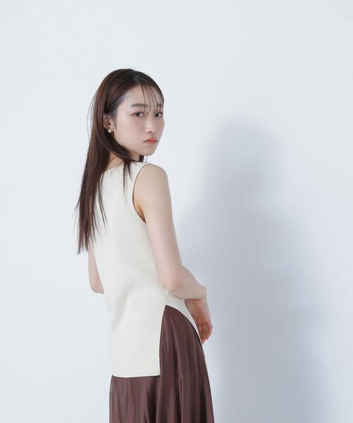 NATURAL BEAUTY BASIC(ナチュラルビューティーベーシック)の「◇サイドスリットニット(ニット/セーター・レディース・オフホワイト/ブラック/ダークブラウン・FREE)」の19枚目の写真