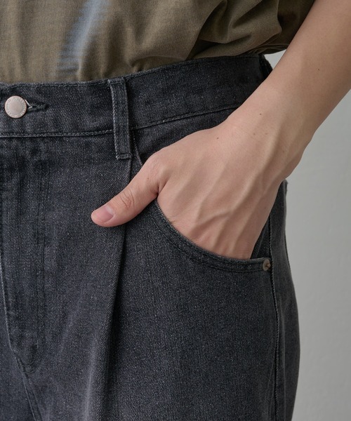 COLONY 2139（コロニートゥーワンスリーナイン）の「デニムバギーショーツ（デニムパンツ・メンズ・ブルー/ブラック・MEDIUM/LARGE）」の14枚目の写真