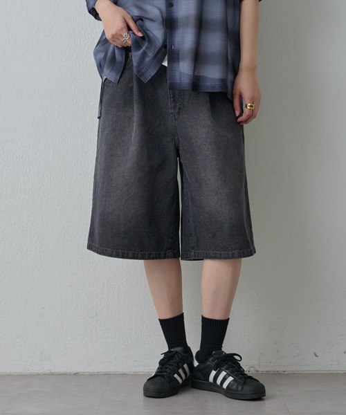 COLONY 2139（コロニートゥーワンスリーナイン）の「デニムバギーショーツ（デニムパンツ・メンズ・ブルー/ブラック・MEDIUM/LARGE）」の17枚目の写真