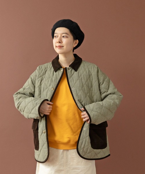 PAR ICI（パーリッシィ）の「EVOダウン リバーシブルハンティングブルゾン（ブルゾン・レディース・ベージュ/ネイビー・FREE）」の4枚目の写真