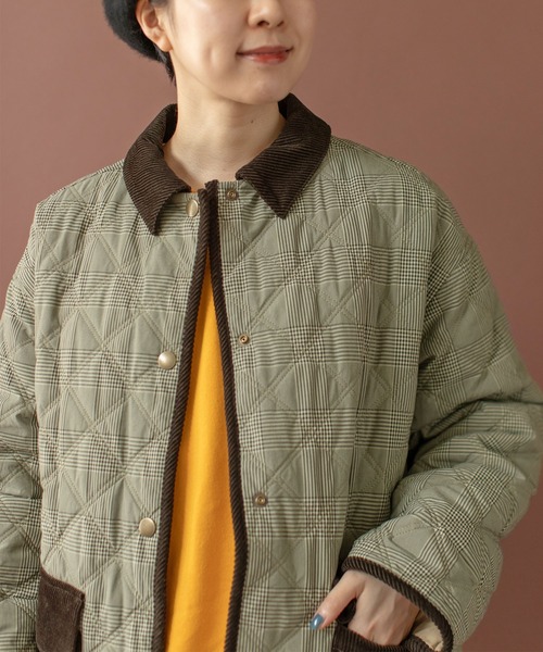 PAR ICI（パーリッシィ）の「EVOダウン リバーシブルハンティングブルゾン（ブルゾン・レディース・ベージュ/ネイビー・FREE）」の6枚目の写真