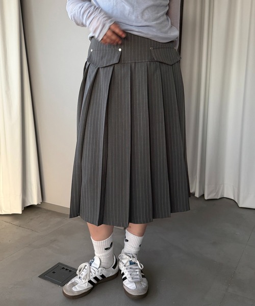 apres jour mignon(アプレジュールミニョン)の「ミドルプリーツスカート【ZOZOTOWN限定アイテム】(スカート・レディース・グレー/グレー系その他/ブラック・フリー/X-LARGE)」の7枚目の写真