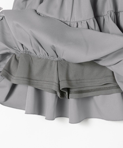 GLOBAL WORK（グローバルワーク）の「フリルミニスカートペチパンツ付き/AND YUA ANY/494838（スカート・キッズ・オフホワイト/グレー・MEDIUM/SMALL）」の5枚目の写真