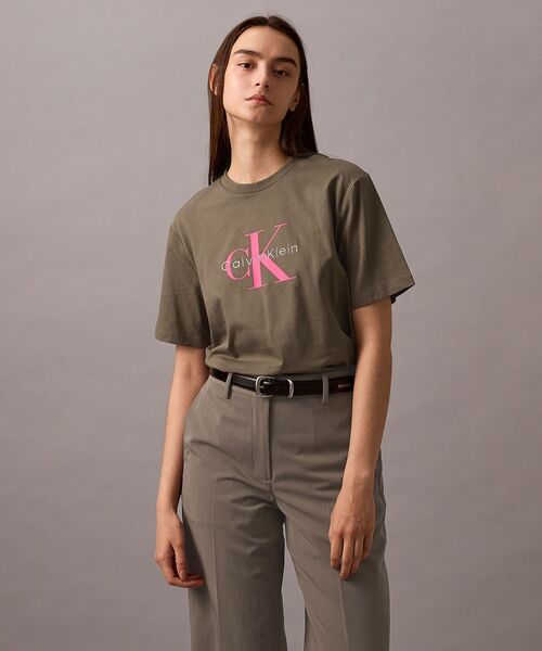 tシャツ  （カルバンクライン）モノグラムクルーネックショートスリーブTシャツ レディース Calvin Klein（カルバン・クライン）の「ショートスリーブ