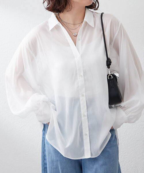 Remind me and forever(リマインドミーアンドフォーエバー)の「夏のマストアイテム、ラメシアー楊柳BIGシャツ(シャツ/ブラウス・レディース・グレイッシュベージュ/グレー/ミント/ブラック/オフホワイト・FREE)」の6枚目の写真