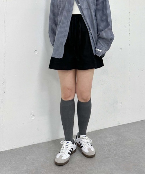 archives(アルシーヴ)の「コットンレースフレアショートパンツ(その他パンツ・レディース・オフホワイト/ブラック・MEDIUM)」の13枚目の写真