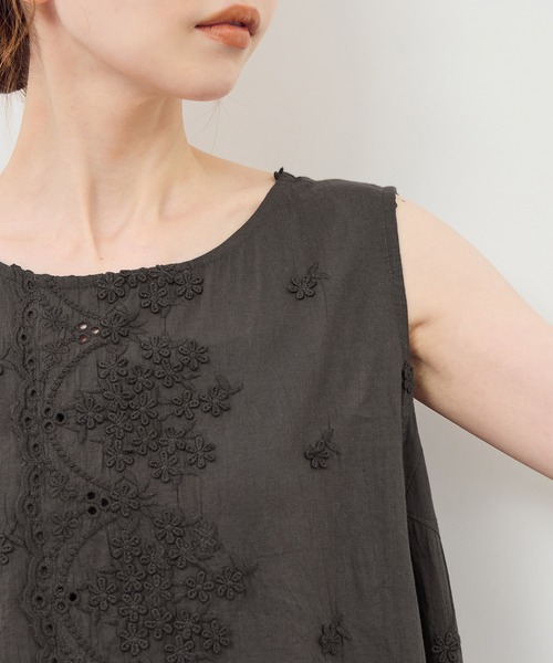 ROPE' PICNIC(ロペピクニック)の「3Dレースノースリーブブラウス(シャツ/ブラウス・レディース・オフホワイト/スミクロ・38)」の19枚目の写真