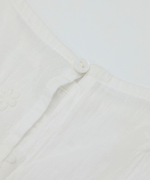 ROPE' PICNIC(ロペピクニック)の「3Dレースノースリーブブラウス(シャツ/ブラウス・レディース・オフホワイト/スミクロ・38)」の3枚目の写真