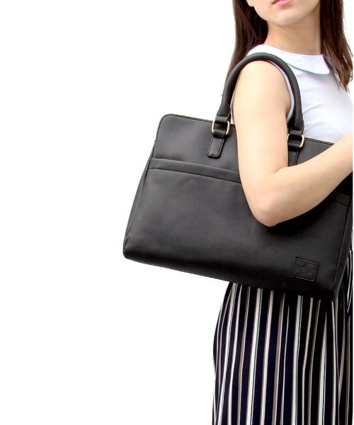 REGiSTA(レジスタ)の「SYNTHETIC LEATHER BRIEFCASE(ビジネスバッグ・メンズ・ブラック系1/ダークブラウン/ブラック/グレー/ネイビー・FREE)」の7枚目の写真