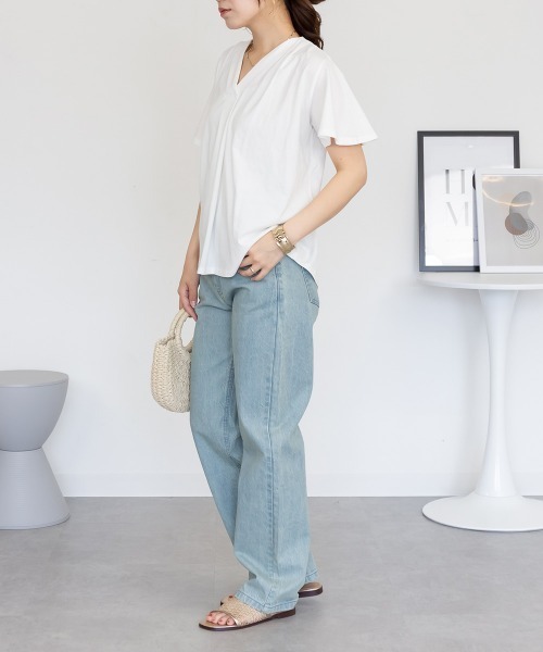 RCD(アールシーディー)の「ブラウス風タックスキッパー半袖Tシャツ(Tシャツ/カットソー・レディース・ホワイト/モカ/グレイッシュベージュ/ブラック/チャコールグレー・LL~3L/4L~5L/M-L)」の9枚目の写真