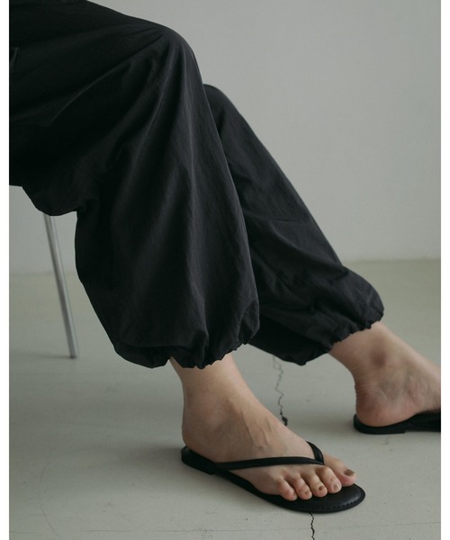 anuke(アンヌーク)の「Nylon Cargo Pants(その他パンツ・レディース・ネイビー/ブルー系その他/ブラック・36inch/38inch)」の11枚目の写真