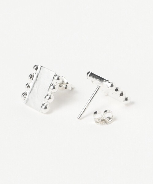 Ray BEAMS（レイビームス）の「R / RP-389 ピアス（ピアス（両耳用）・レディース・シルバー・ONE SIZE）」の2枚目の写真