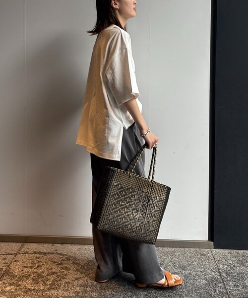 CIAOPANIC TYPY（チャオパニックティピー）の「フロッキーロゴプリント半袖オーバーTee（Tシャツ/カットソー・レディース・ブラウン/オフホワイト/ベージュ/チャコールグレー・ONE SIZE）」の13枚目の写真