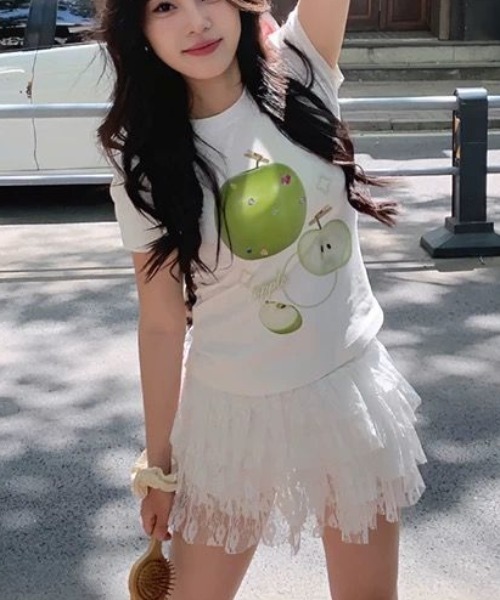 GEMEDA(ジェメダ)の「ロゴプリント リブフィットTシャツ(Tシャツ/カットソー・レディース・ホワイト/ブラック/ダークグレー/ホワイト系3/ホワイト系2/ホワイト系1/ネイビー/ブラック系・M)」の20枚目の写真