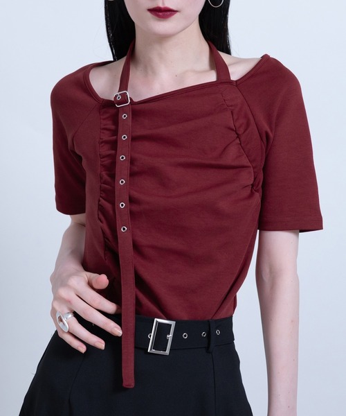 Ellno de Mavie(エルノデメヴィ)の「チョーカーベルトギャザートップス(Tシャツ/カットソー・レディース・ボルドー/ブラック・FREE)」の2枚目の写真