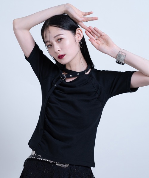 チョーカーベルトギャザートップス（Tシャツ/カットソー）｜Ellno de