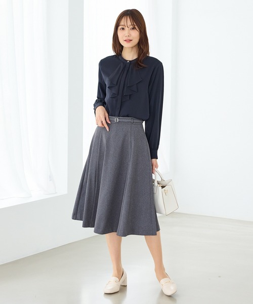 Honeys(ハニーズ)の「フリルブラウス(シャツ/ブラウス・レディース・ホワイト/ライトグレー/オレンジ/ネイビー/ラベンダー・3L/L/LL/M/S)」の11枚目の写真