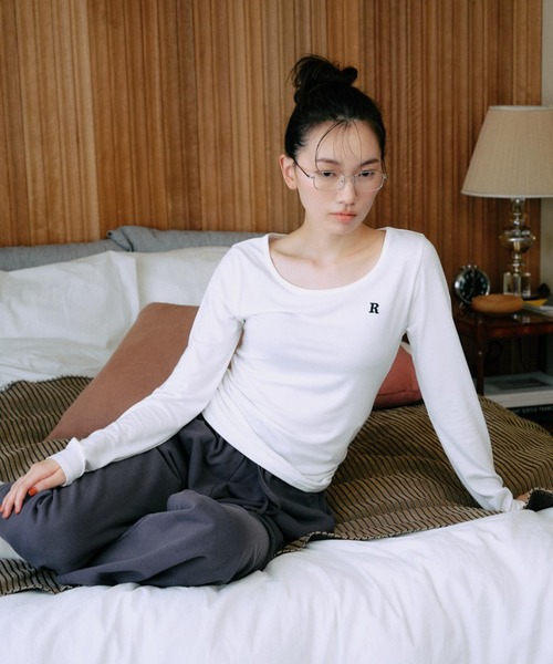 ムラサキスポーツ(ムラサキスポーツ)の「RIKKA FEMME/リッカファム ロンT ギャザー RF25FW02(Tシャツ/カットソー・レディース・ホワイト/グレー・M/L/S/M)」の3枚目の写真