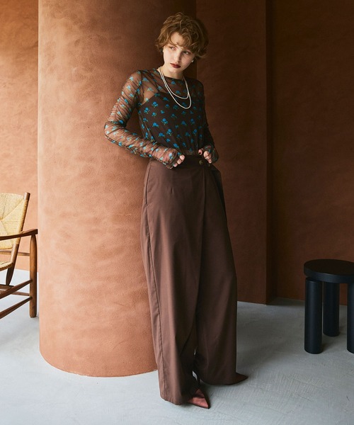 ELLEgirl（エルガール）の「フラワープリントシアートップス（Tシャツ/カットソー・レディース・ブラウン/ベージュ・FREE）」の20枚目の写真