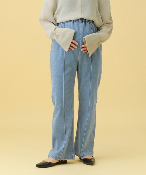 LEPSIM（レプシィム）の「【産前・産後対応】マタニティ／ピンタックデニムフレアパンツ　576454（その他パンツ・レディース・ブルー/ライトブルー・FREE）」の3枚目の写真