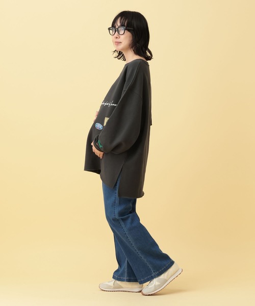 セール】【産前・産後対応】マタニティ／ピンタックデニムフレアパンツ