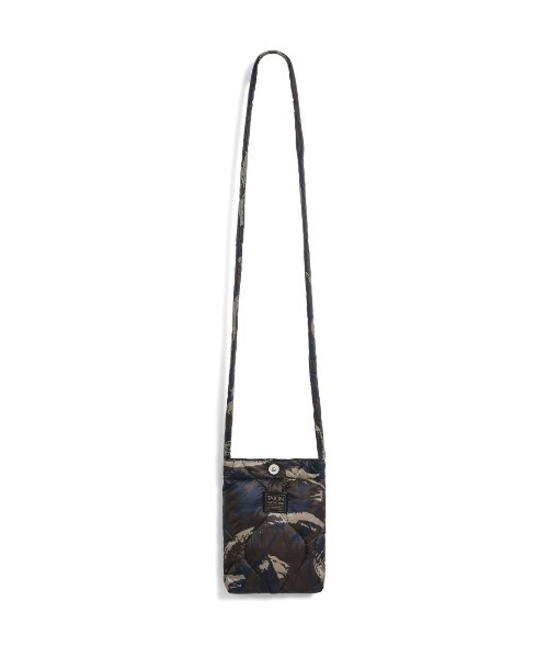 fridge（フリッジ）の「【TAION】タイオン MILITARY CROSS BODY DOWN BAG-SMALL＜MILITARY／SOFT SHELL＞ TAION-BG05ALSML-S（ショルダーバッグ・メンズ・オフホワイト/その他/ブラック/グリーン/ベージュ・ONESIZE）」の5枚目の写真