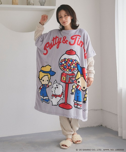 sanrio(サンリオ)の「【sanrio characters】パティ&ジミープリントふわもこ着られるフリース毛布ポンチョ/ブランケット《サンリオキャラクターズ》とろふわ もこもこ あったか(ルームウェア/パジャマ・レディース・ライトグレー/レッド/ネイビー・FREE)」の19枚目の写真