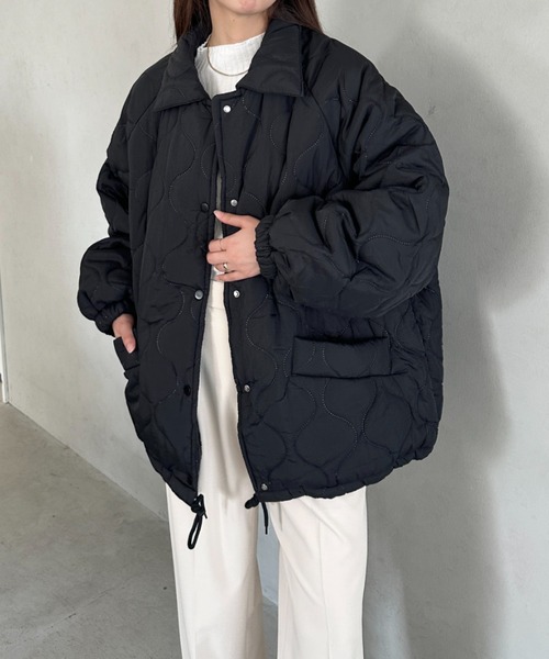 wears(ウェアーズ)の「オーバーシルエットモンスターキルティングコート 裏ボアアウター(ミリタリージャケット・レディース・ミント/オリーブ/ブラック/ピンク/ホワイト・FREE)」の8枚目の写真