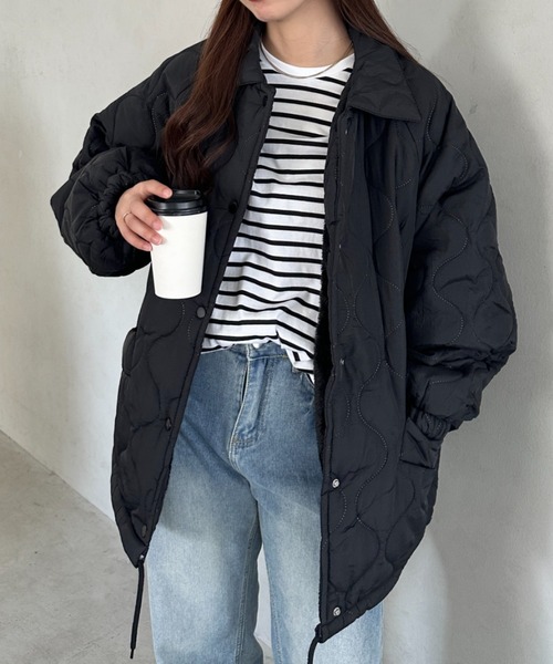 wears(ウェアーズ)の「オーバーシルエットモンスターキルティングコート 裏ボアアウター(ミリタリージャケット・レディース・ミント/オリーブ/ブラック/ピンク/ホワイト・FREE)」の12枚目の写真