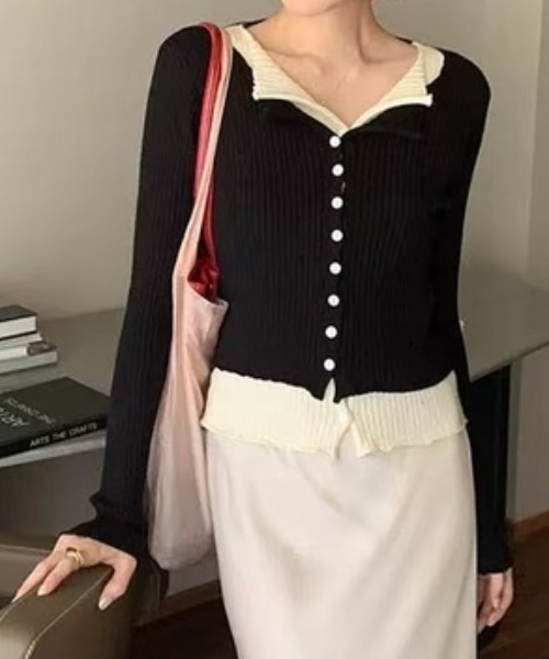 Ada.(エイダ)の「【Mellfy】レイヤード風 バイカラー リブ ニットトップス(ニット/セーター・レディース・グレー/レッド/チャコール/ブラック・FREE)」の5枚目の写真