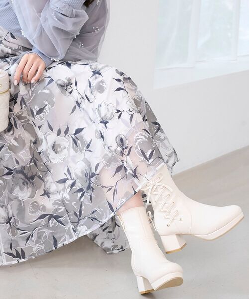 MAJESTIC LEGON（マジェスティックレゴン）の「サイドレースアップストレッチブーツ（ブーツ・レディース・ブラック系その他/アイボリー・MEDIUM/SMALL/X-LARGE/LARGE）」の6枚目の写真