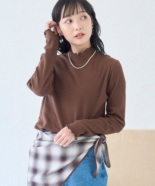 coen(コーエン)の「【定番/再入荷/新色登場】メロータートルネックロンT(Tシャツ/カットソー・レディース・ブラウン/ライム/その他1/コバルトブルー/オフホワイト/ブラック/クリーム/その他2/ターコイズブルー/ダークブラウン・L/M)」の3枚目の写真