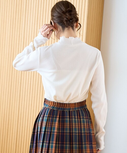 coen(コーエン)の「【定番 / 新色追加】メロータートルネックロンT(Tシャツ/カットソー・レディース・ブラウン/ライム/その他1/コバルトブルー/オフホワイト/ブラック/クリーム・L/M)」の14枚目の写真