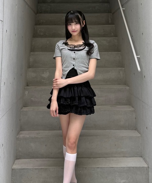 Lae(レイ)の「フェイクレイヤードレーストップス(Tシャツ/カットソー・レディース・グレー・SMALL)」の10枚目の写真