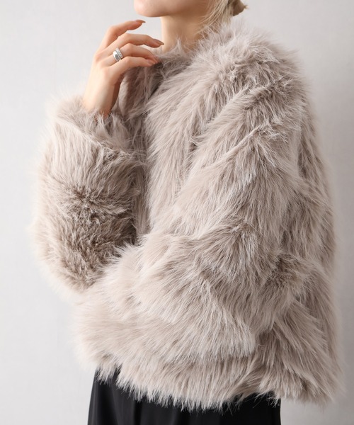 SpRay（スプレイ）の「ロングフォックスノーカラージャケット（ノーカラージャケット・レディース・チャコールグレー/アイボリー/グレイッシュベージュ・FREE）」の7枚目の写真