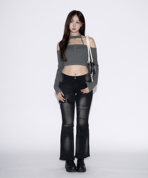 tinkerend（ティンカーエンド）の「Belted Cargo Vintage Flared Denim / ベルト付きカーゴヴィンテージフレアデニム（デニムパンツ・レディース・ブラック/ブルー・2/1）」の8枚目の写真
