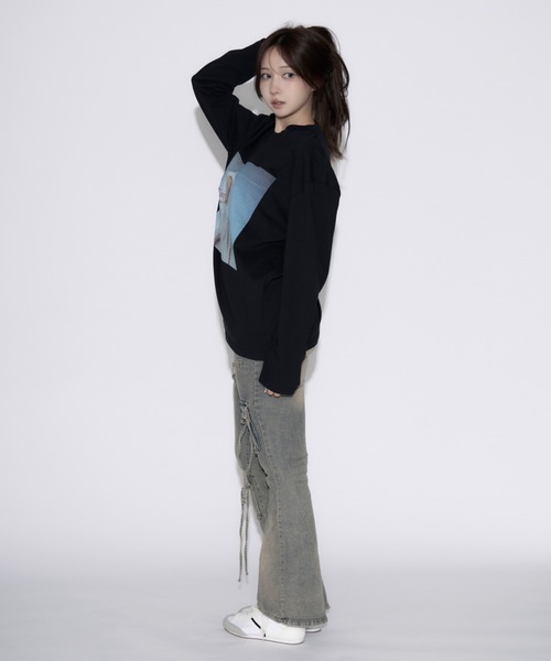 tinkerend（ティンカーエンド）の「Belted Cargo Vintage Flared Denim / ベルト付きカーゴヴィンテージフレアデニム（デニムパンツ・レディース・ブラック/ブルー・2/1）」の20枚目の写真