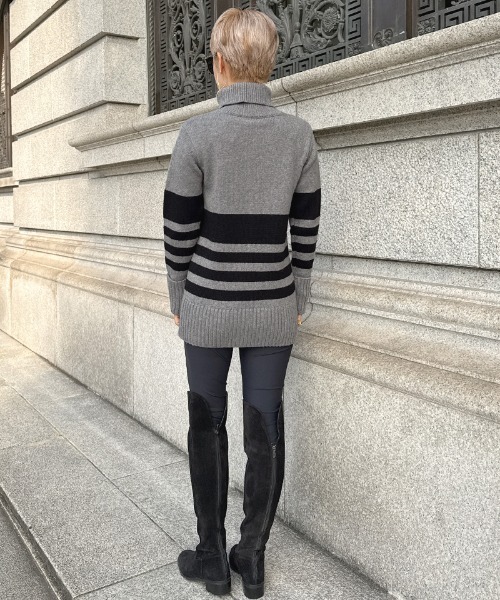 JENNE(ジェンヌ)の「パネルボーダーニット(ニット/セーター・レディース・グレー/アイボリー・LARGE/MEDIUM/SMALL)」の3枚目の写真