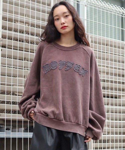 WEGO(ウィゴー)の「WEGO/ショートグラフィックプルオーバー(スウェット・メンズ・ブラック系その他/レッド系その他/ベージュ・MEDIUM/LARGE)」の12枚目の写真