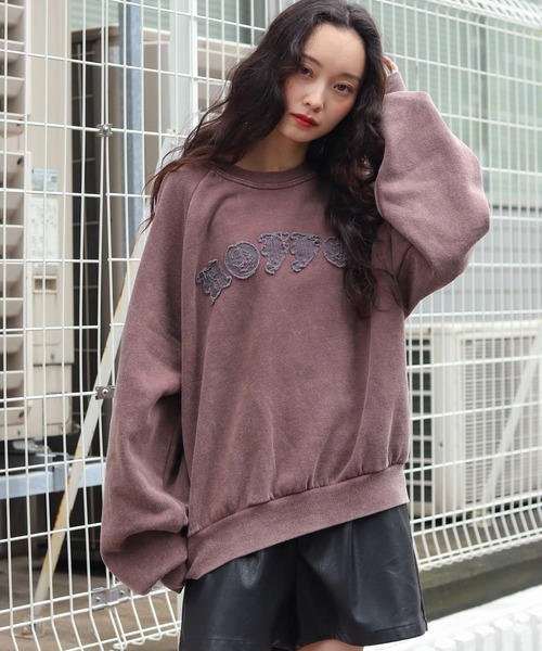 WEGO(ウィゴー)の「WEGO/ショートグラフィックプルオーバー(スウェット・メンズ・ブラック系その他/レッド系その他/ベージュ・MEDIUM/LARGE)」の13枚目の写真