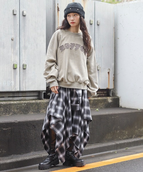 WEGO(ウィゴー)の「WEGO/ショートグラフィックプルオーバー(スウェット・メンズ・ブラック系その他/レッド系その他/ベージュ・MEDIUM/LARGE)」の10枚目の写真