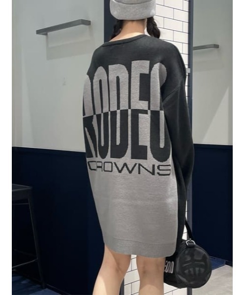 RODEO CROWNS WIDE BOWL（ロデオクラウンズワイドボウル）の「バックバイカラーロゴニットワンピース（ワンピース・レディース・ブラック/イエロー/オフホワイト・FREE）」の6枚目の写真
