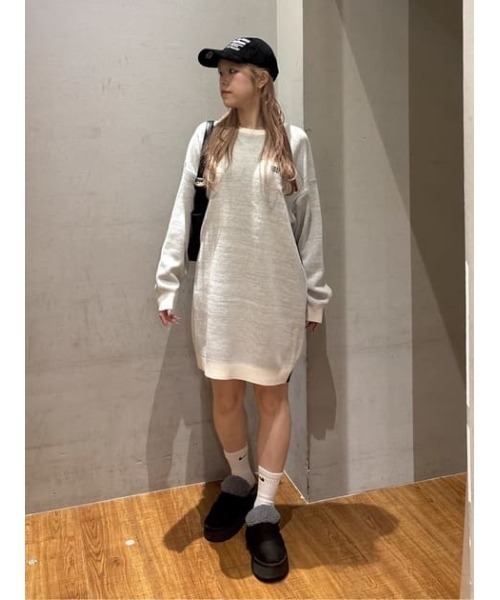 RODEO CROWNS WIDE BOWL（ロデオクラウンズワイドボウル）の「バックバイカラーロゴニットワンピース（ワンピース・レディース・ブラック/イエロー/オフホワイト・FREE）」の10枚目の写真