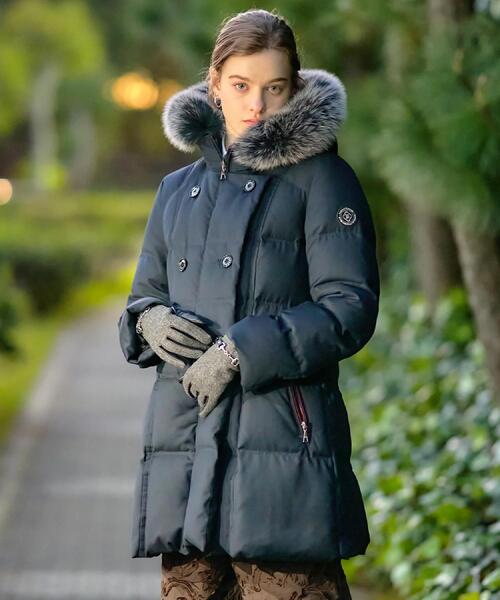 DRESSTERIOR（ドレステリア）の「【CLASSY.12月号掲載】ブルーFOXファーナポレオンホワイトグースダウン（ダウンジャケット/コート・レディース・ブラック/ネイビー・34/38/36/40）」の20枚目の写真